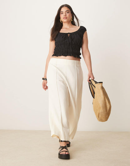 Curve Milkmaid Short Sleeve Top