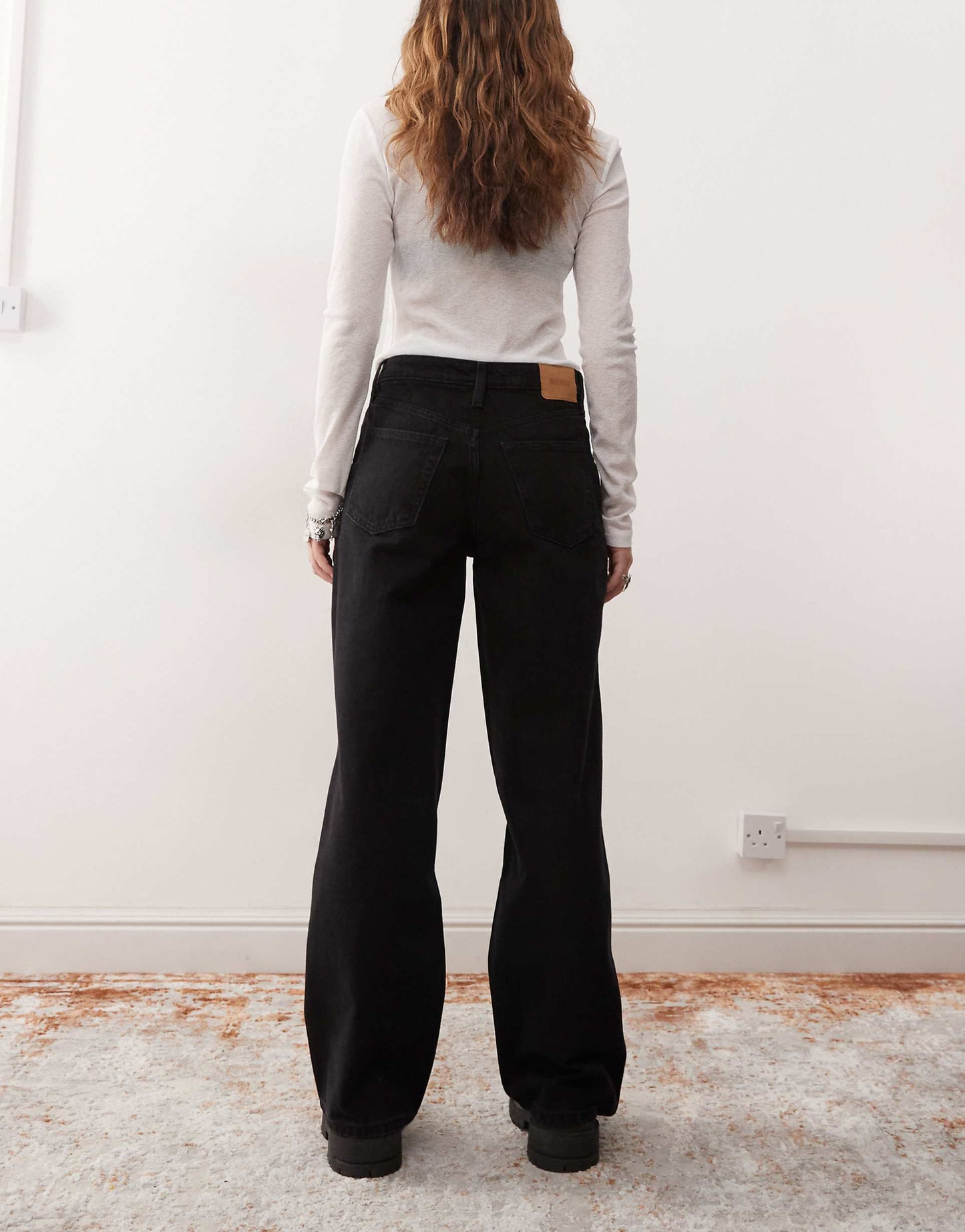 Area Mid Waist Wide Leg Jeans