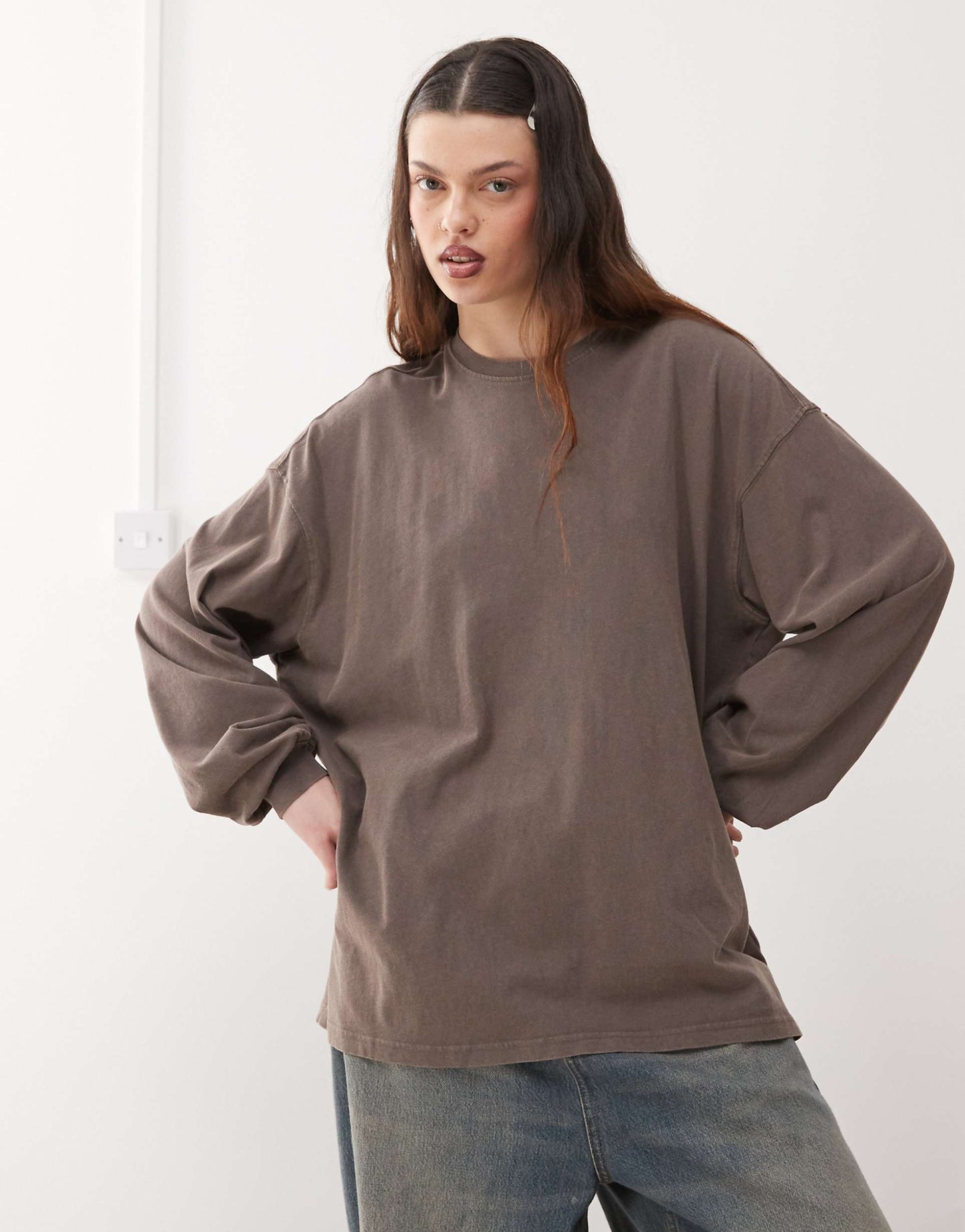 Lindy Super Oversized Long Sleeve T-Shirt