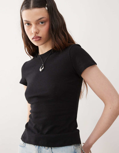 Linen Blend Fitted T-Shirt