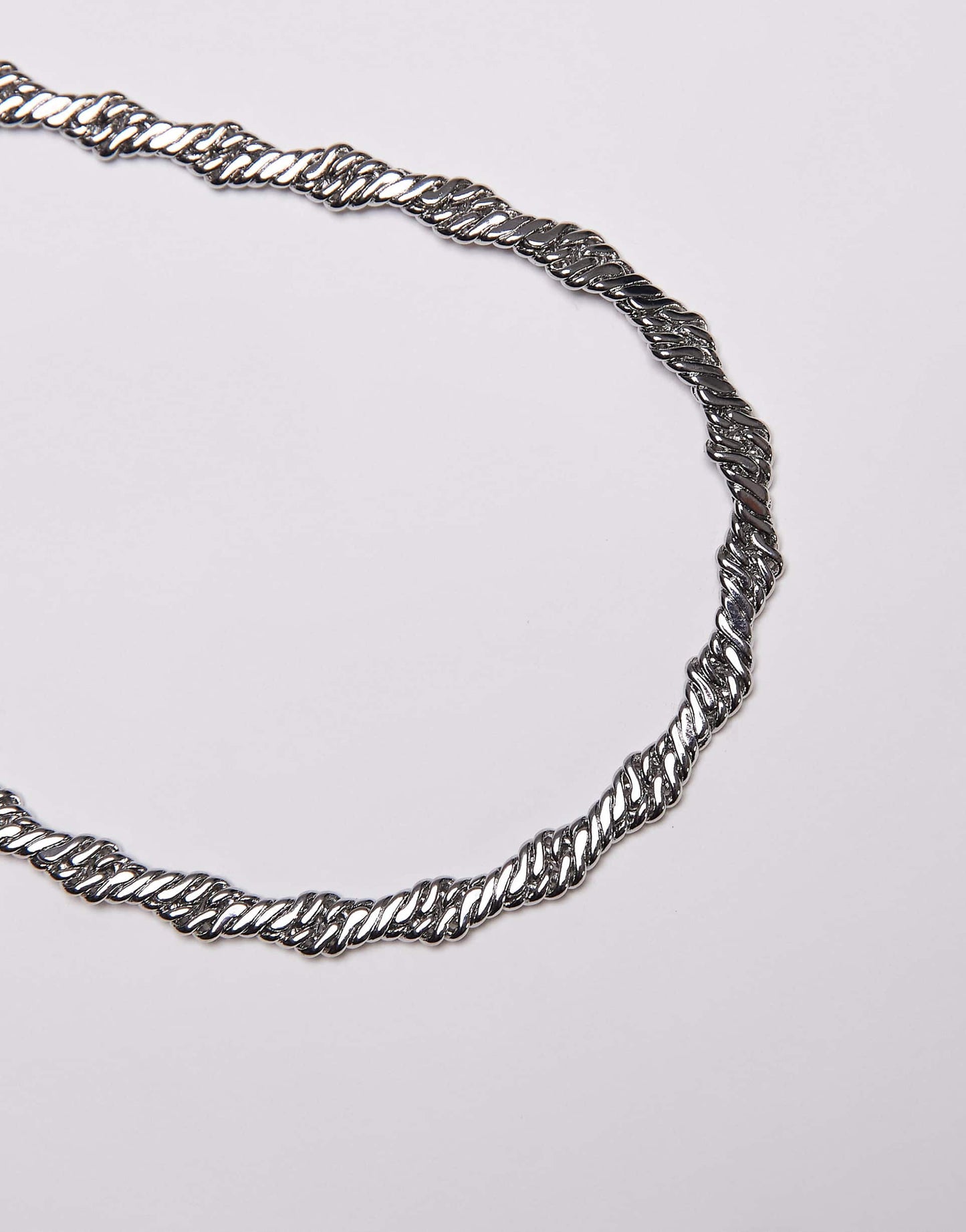 Twisted Chain Necklace