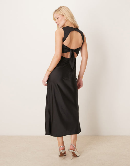 Nova Midi Dress With Tie Detail