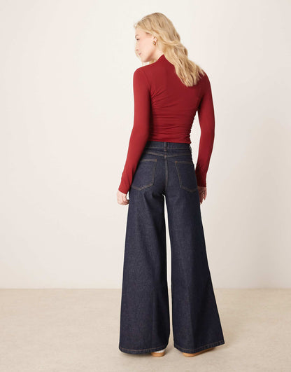 Super Wide Leg Jean With Twisted Seam