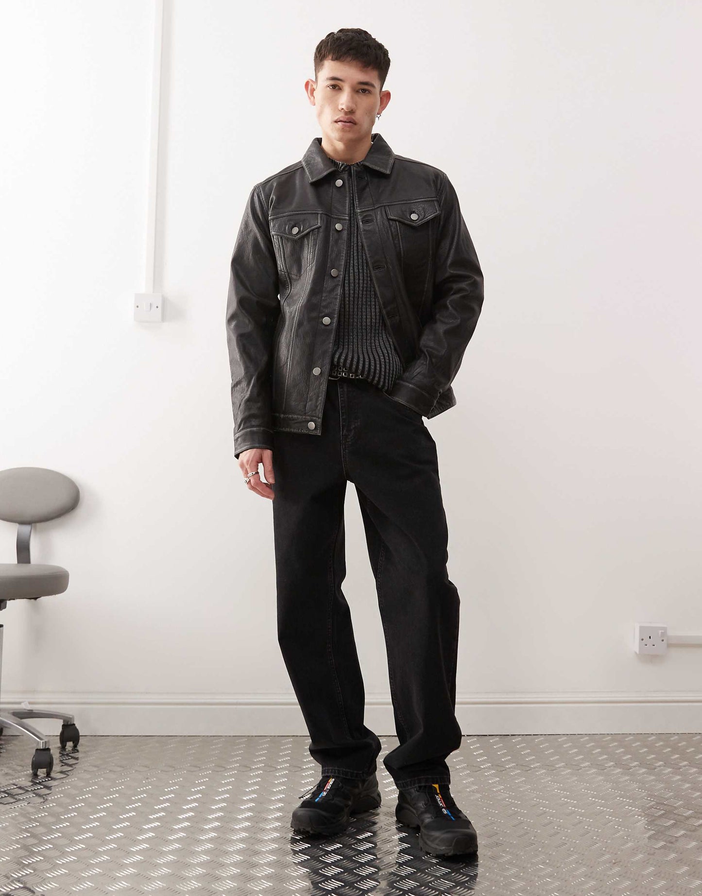 Relaxed Straight Leg Jeans