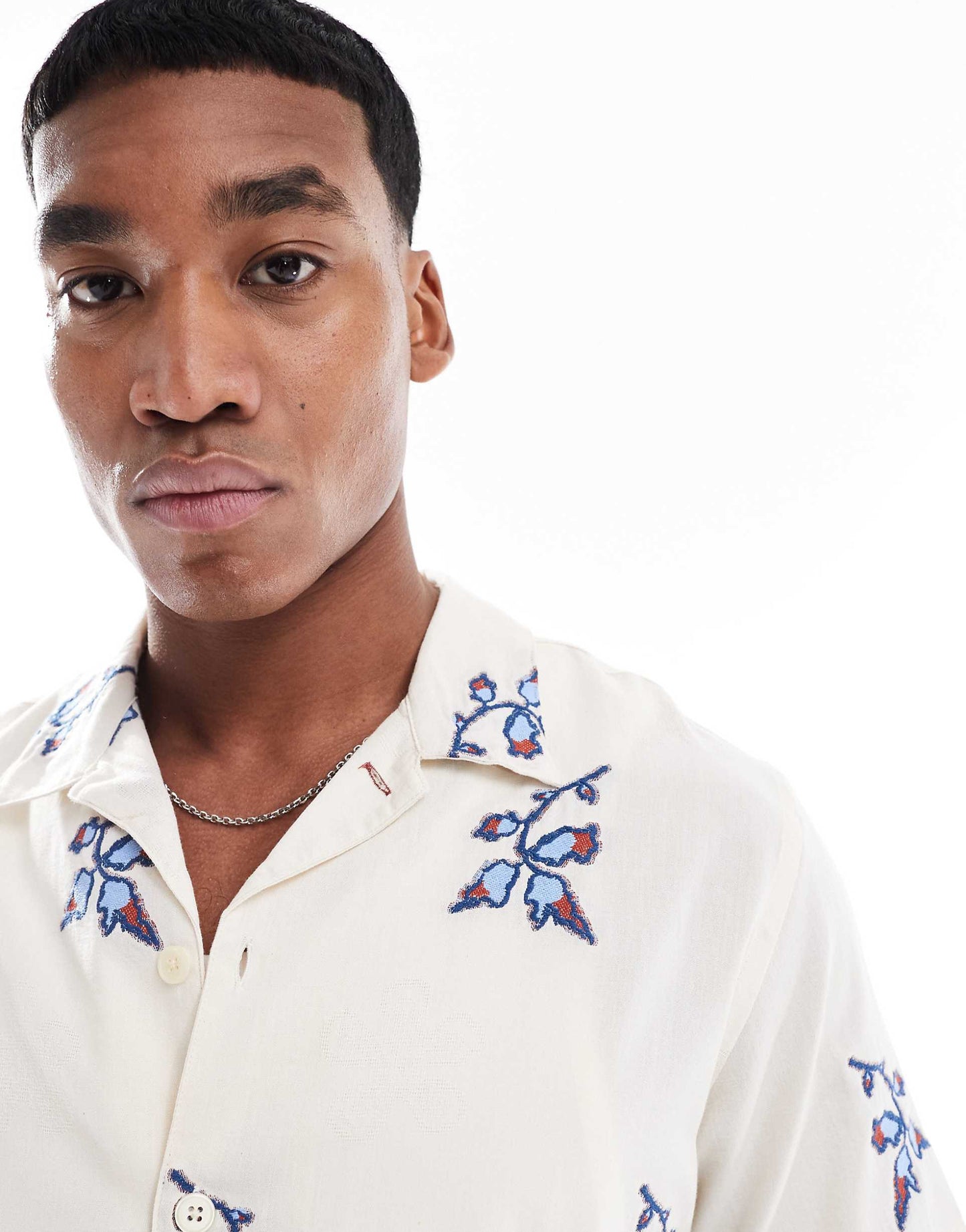Short Sleeve Shirt With Floral Embroidery
