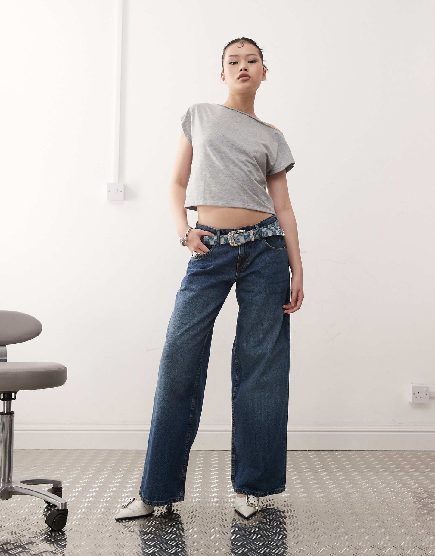 Balia Off-Shoulder T-Shirt