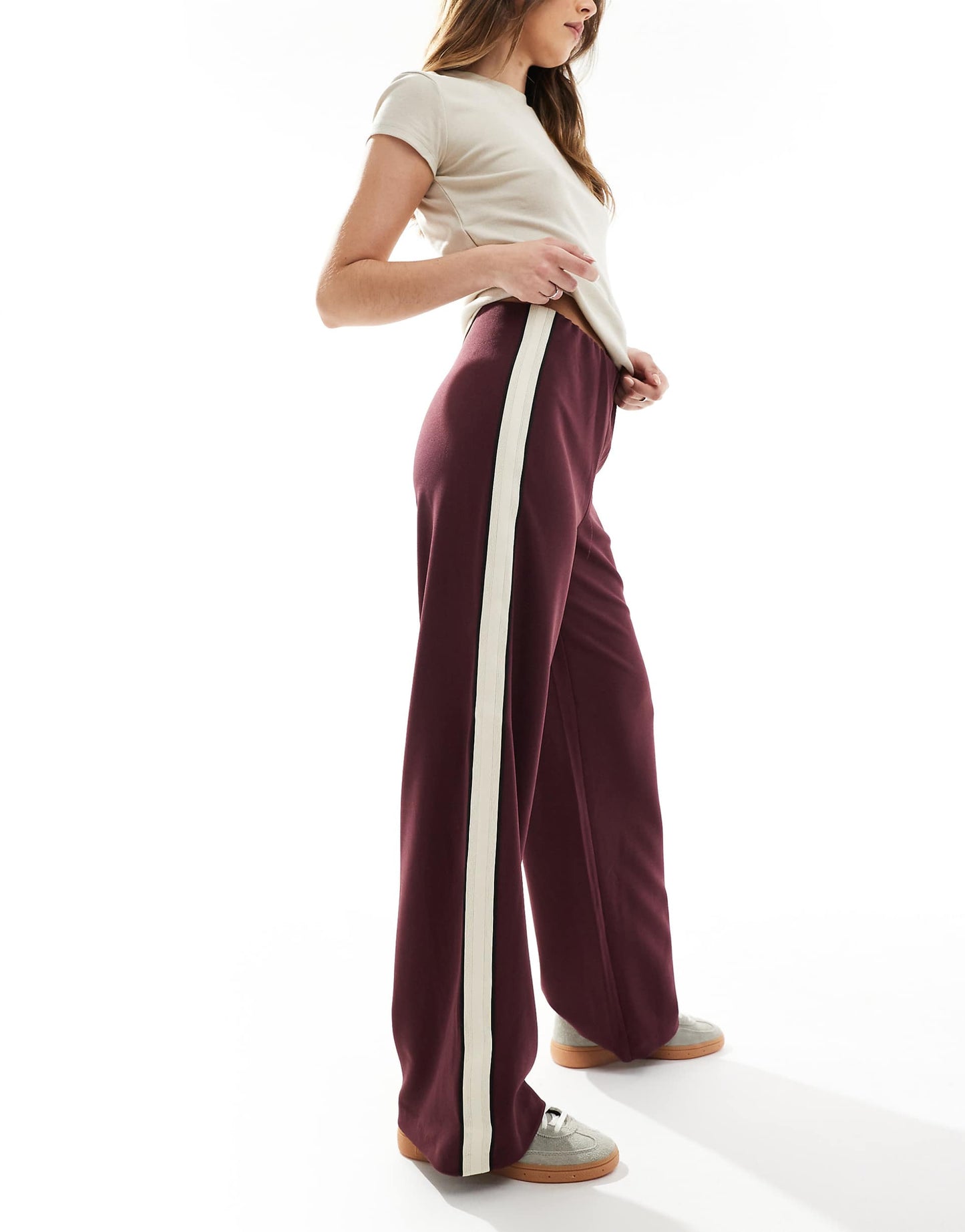 Loose Pull On Trousers With Side Stripe