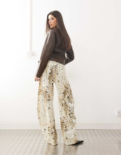 Barrel Leg Jeans