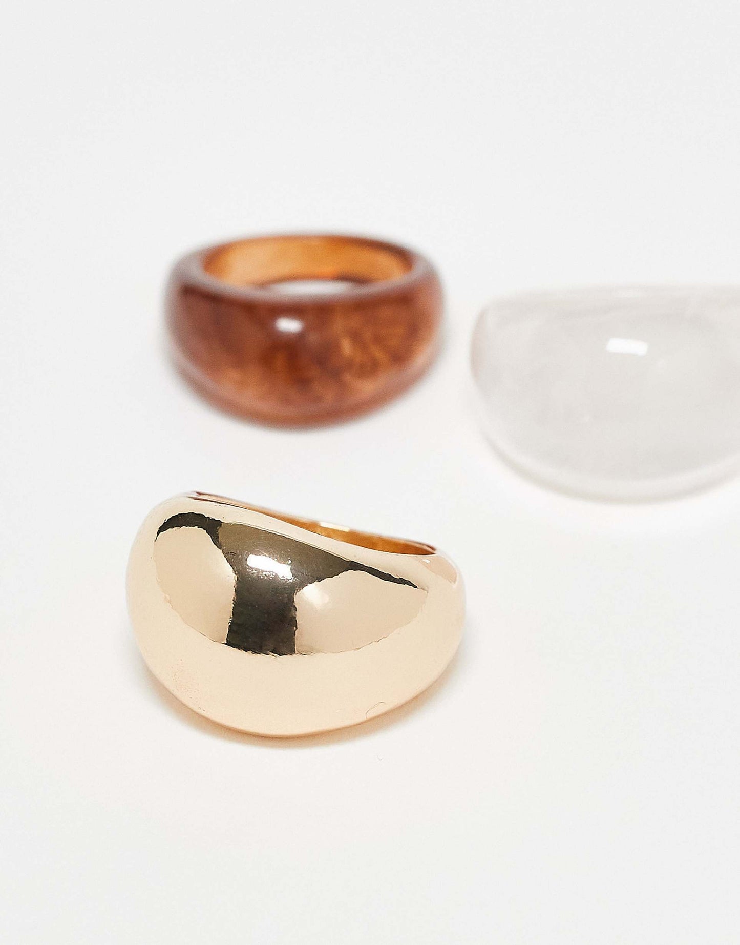 Pack Of 3 Rings With Mixed Resin And Gold Tone