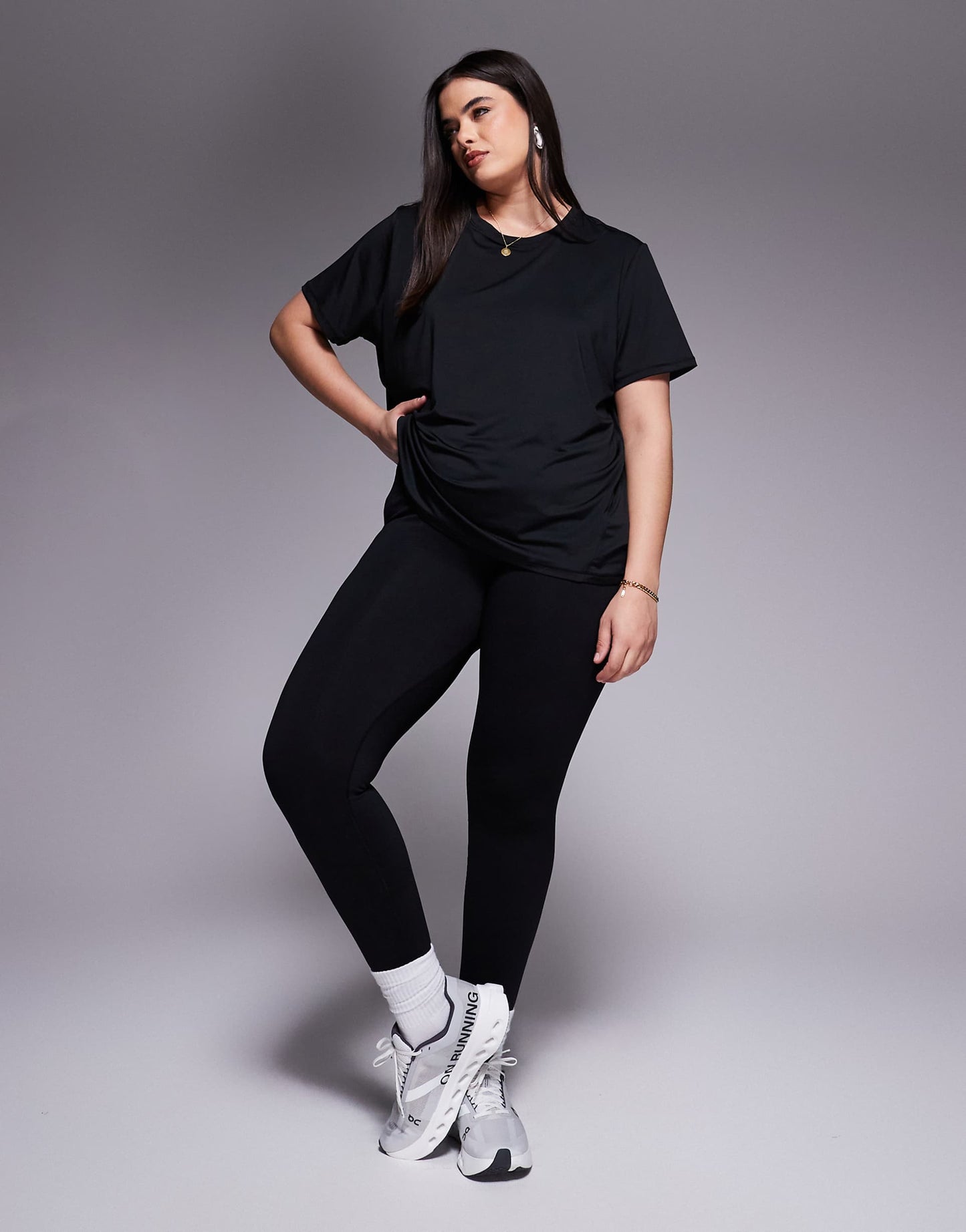 Curve Icon Performance T-Shirt With Quick Dry