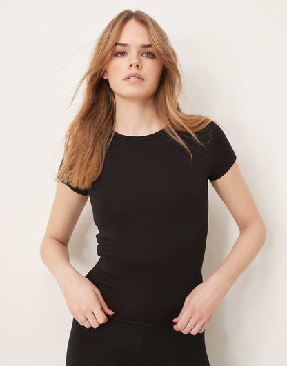 Soft Touch Jersey Short Sleeve Top With Round Neck