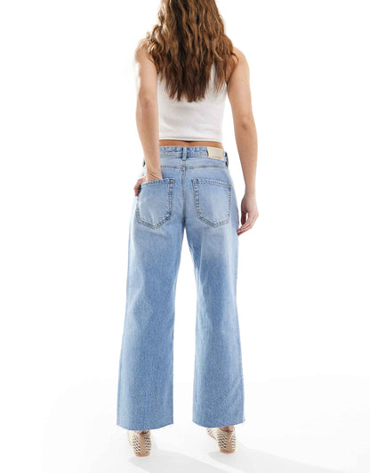 D96 Straight Cropped Jean