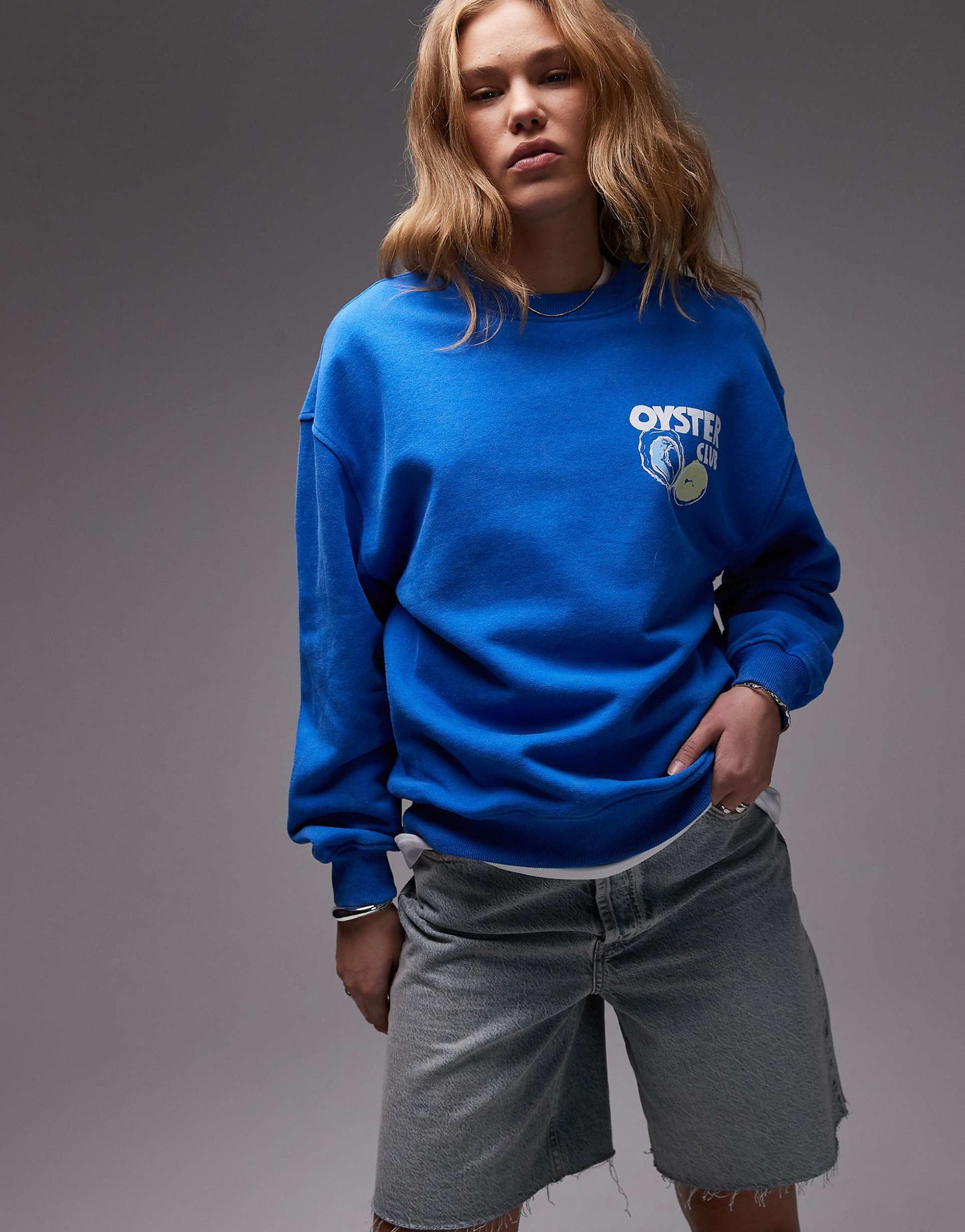 Graphic Oyster Club Sweatshirt