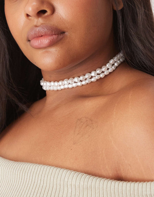 Curve Choker Necklace With Faux Freshwater Pearl Layer Detail