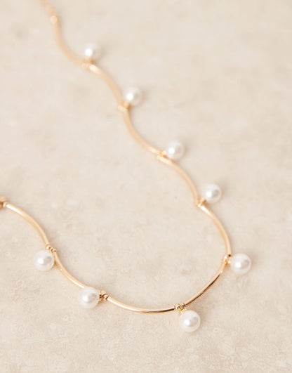 Curve Choker Necklace With Dash And Faux Pearl Detail