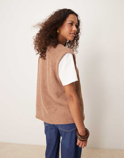 2-in-1 T-Shirt And Fluffy Boucle Cardigan