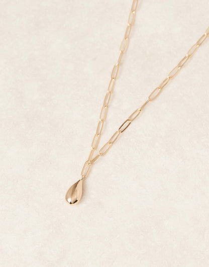 Necklace With Teardrop Pendant