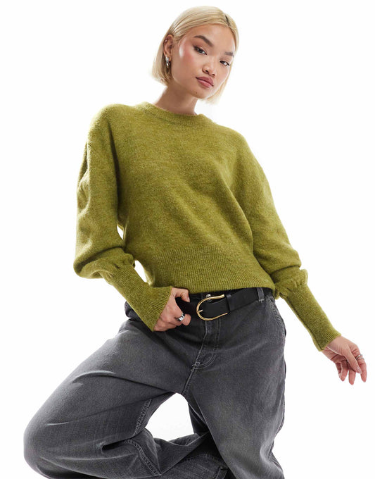 Knitted Crew Neck Jumper With Balloon Sleeve