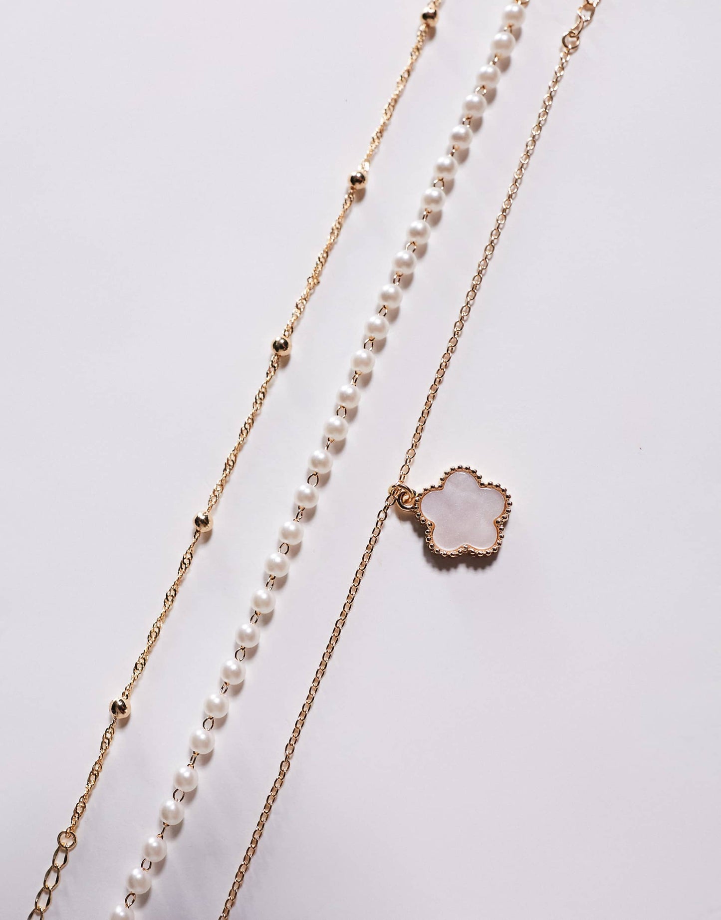 Devabelden Pearl And Clover Pendant Anklet