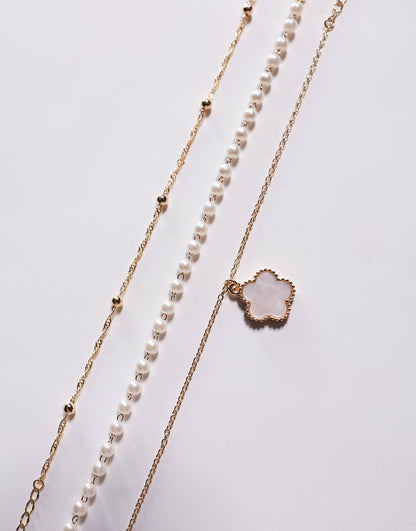 Devabelden Pearl And Clover Pendant Anklet