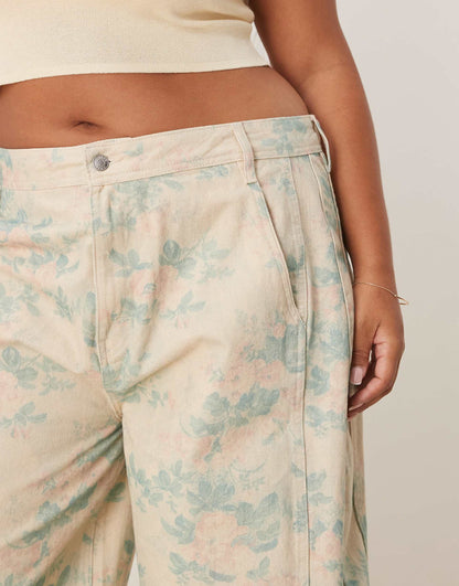 Curve Seamed Barrel Trouser