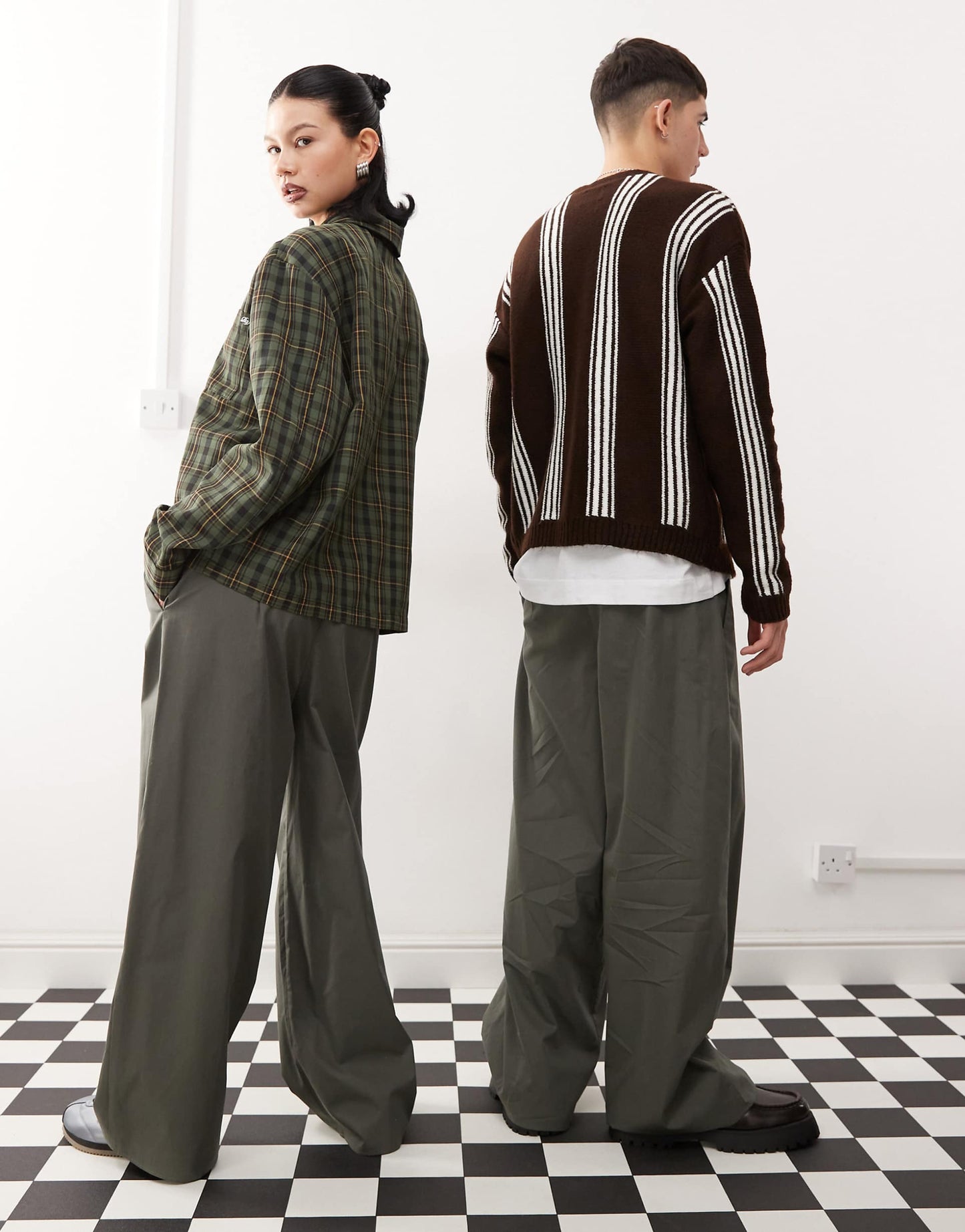 Unisex Baggy Trouser With Front Pleat Detail