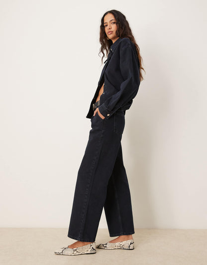 Pleated Boyfriend Jean