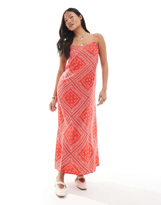 Petite Strappy Scoop Neck Maxi Slip Dress