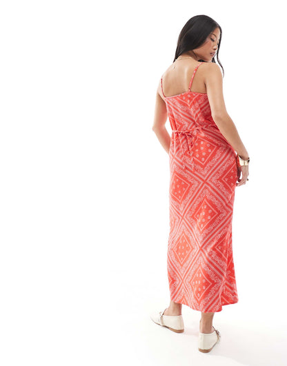 Petite Strappy Scoop Neck Maxi Slip Dress