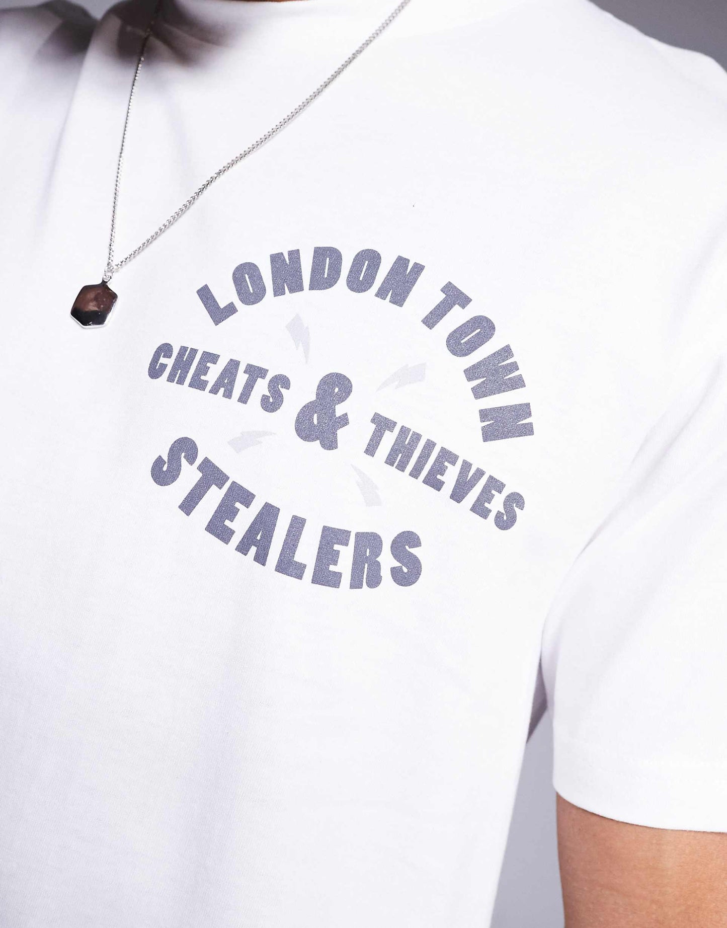 London Town Back Print 200Gsm T-Shirt