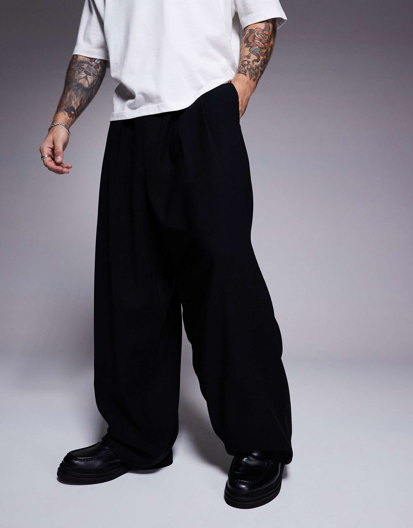 Horseshoe Fit Smart Trousers With Belt