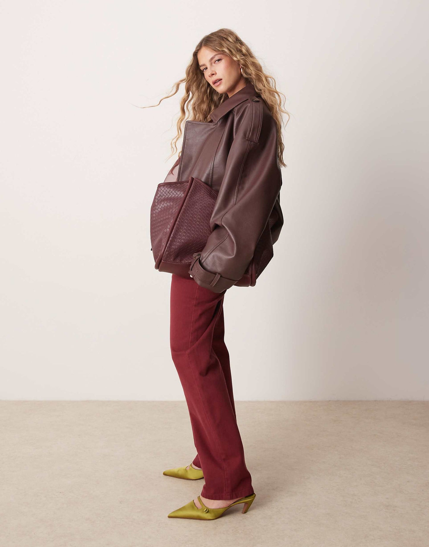 Low Rise Slim Fit Jean