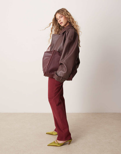 Low Rise Slim Fit Jean