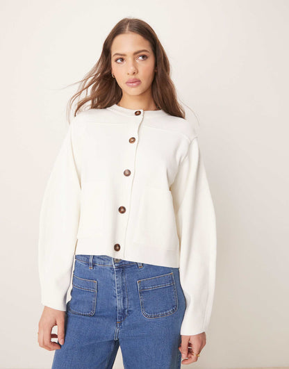 Knitted Crew Neck Structured Compact Cardigan With Pocket Detail