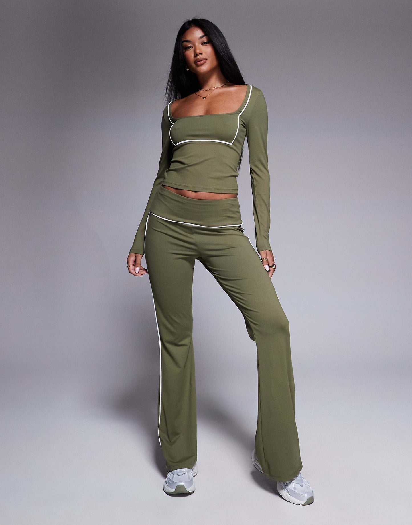 Contrast Binding Square Neck Polyamide Top Co Ord