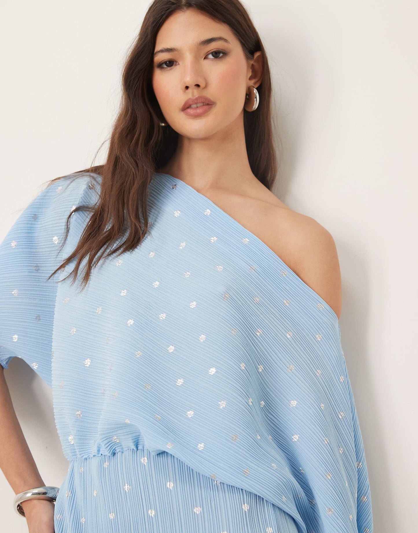 Tilly Off Shoulder Plisse Midaxi Dress