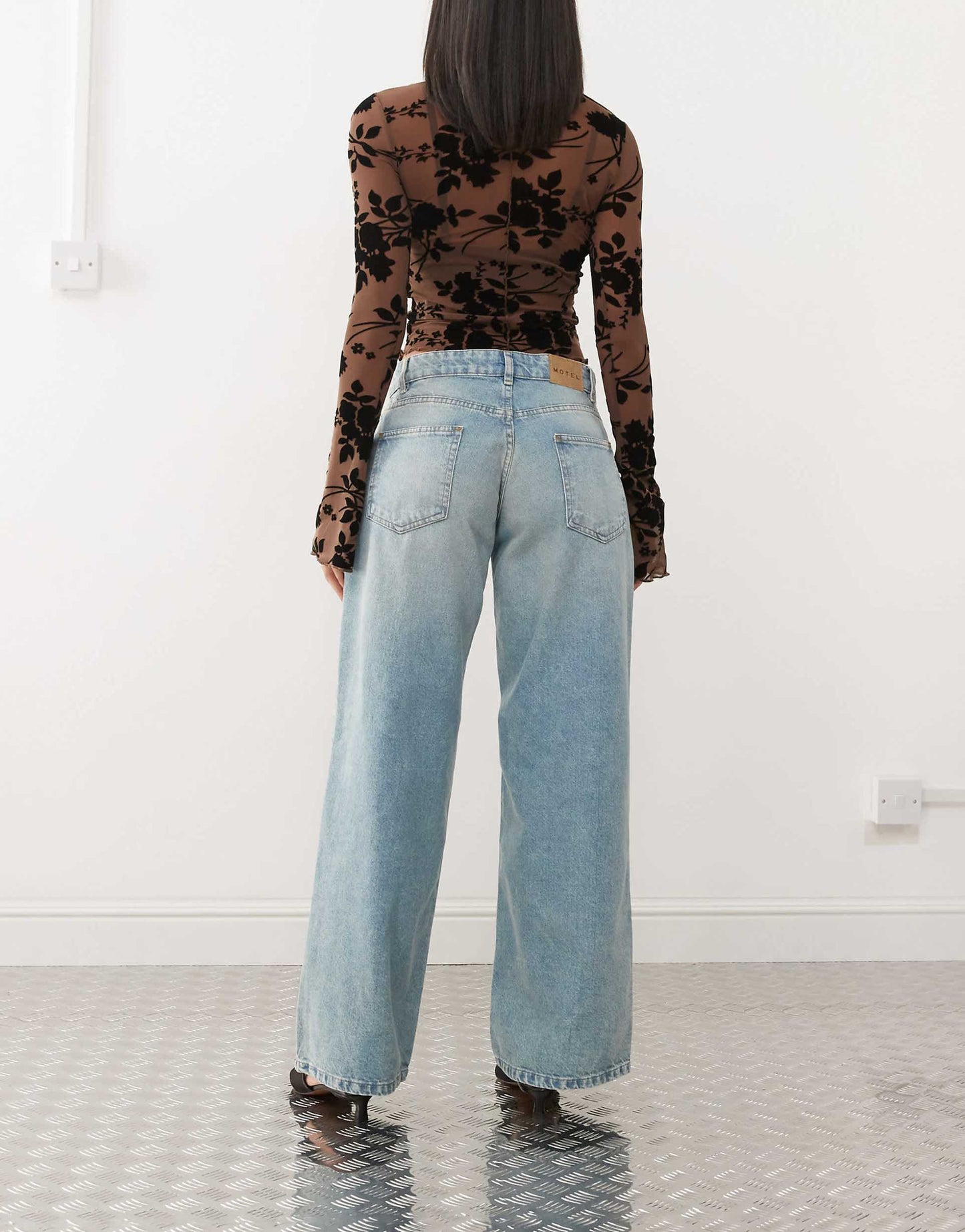 Roomy Extra Wide Low Rise Jeans