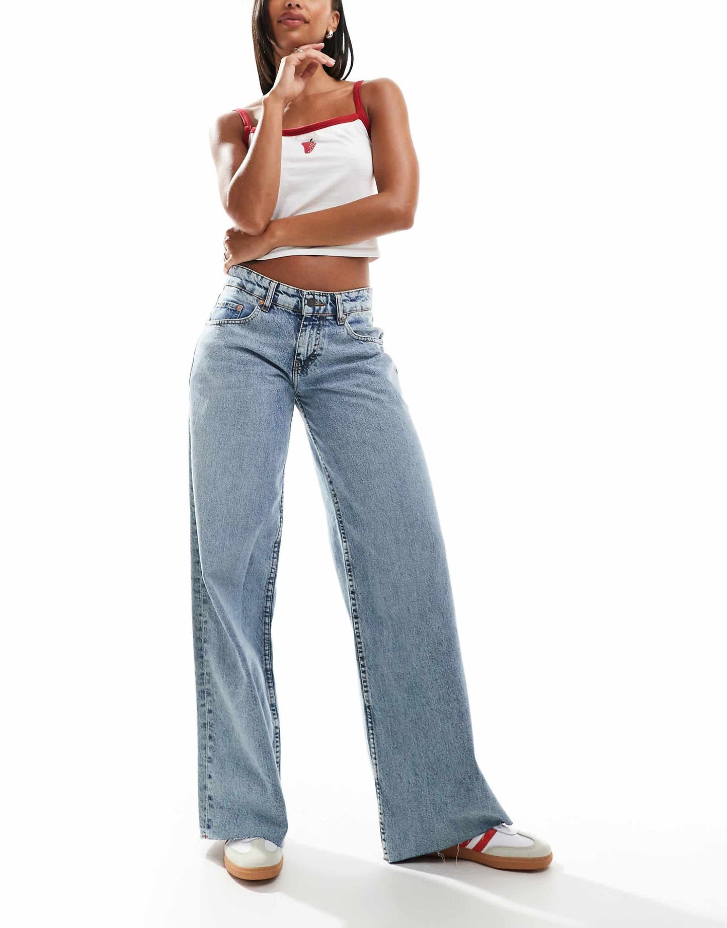 Roomy Wide Leg Low Rise Jeans