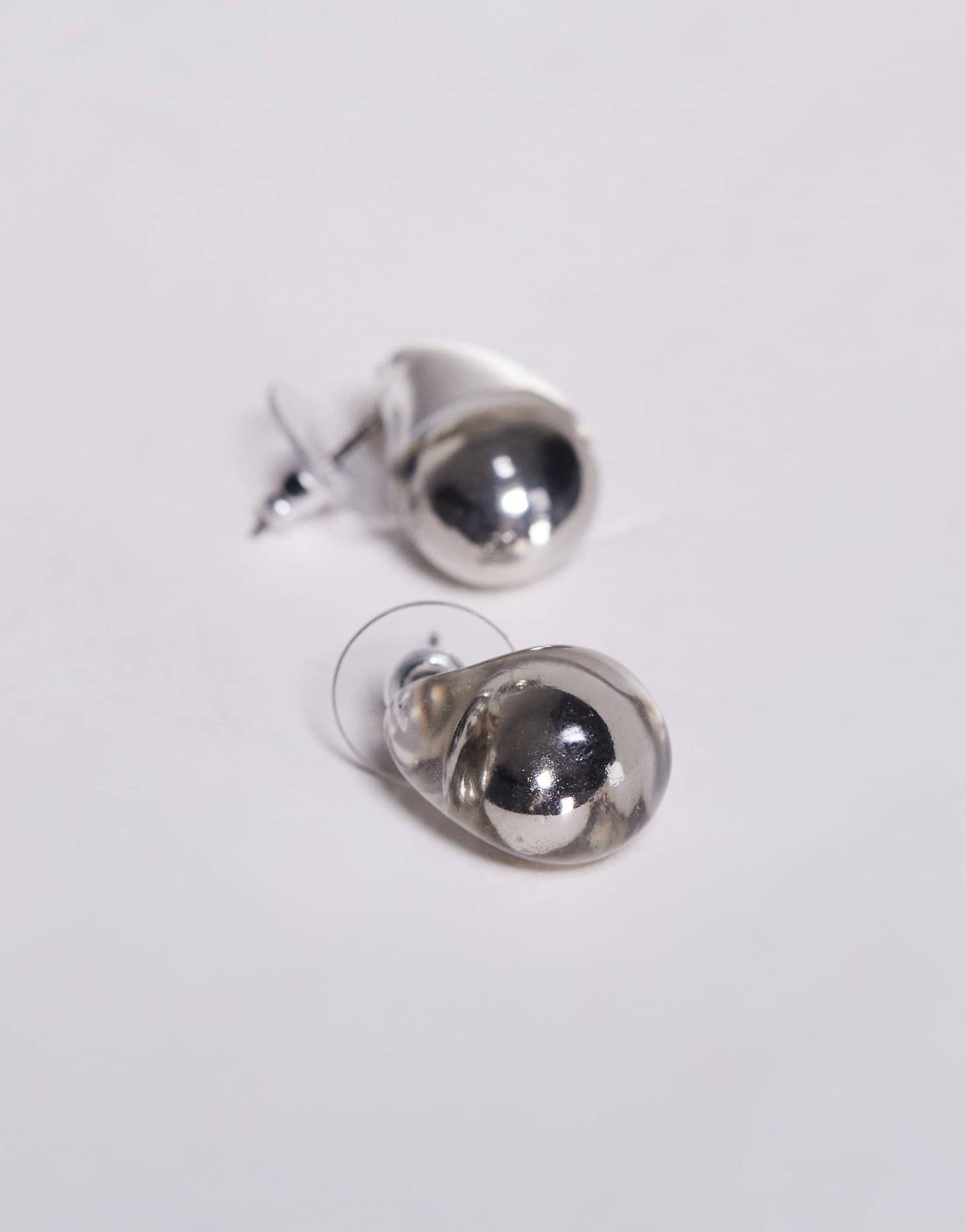 Stud Earrings With Clear Resin Detail