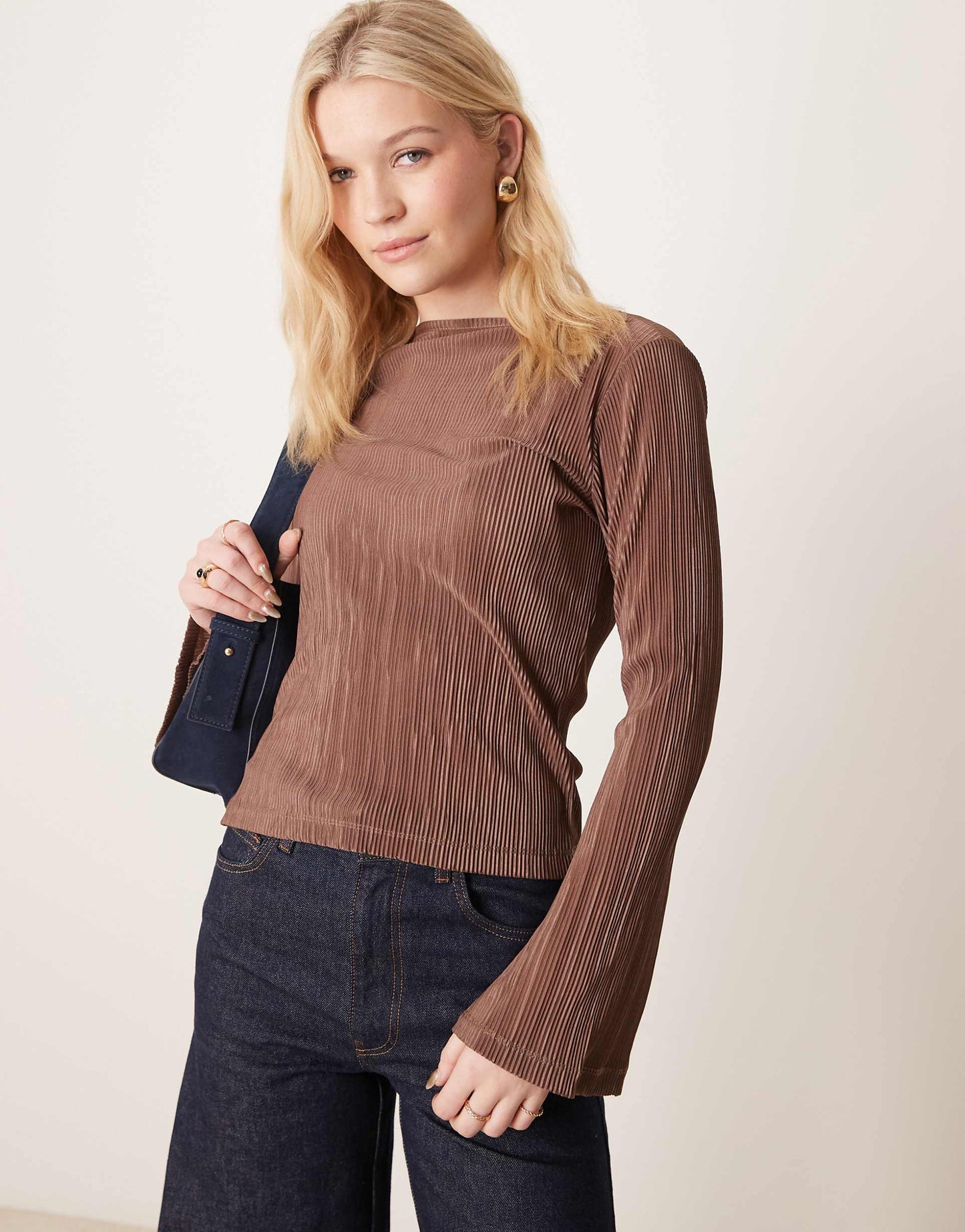 Plisse Angel Sleeve Slash Neck Top
