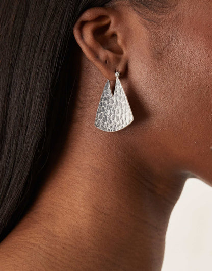 Hoop Earrings With Hammered Squared Detail