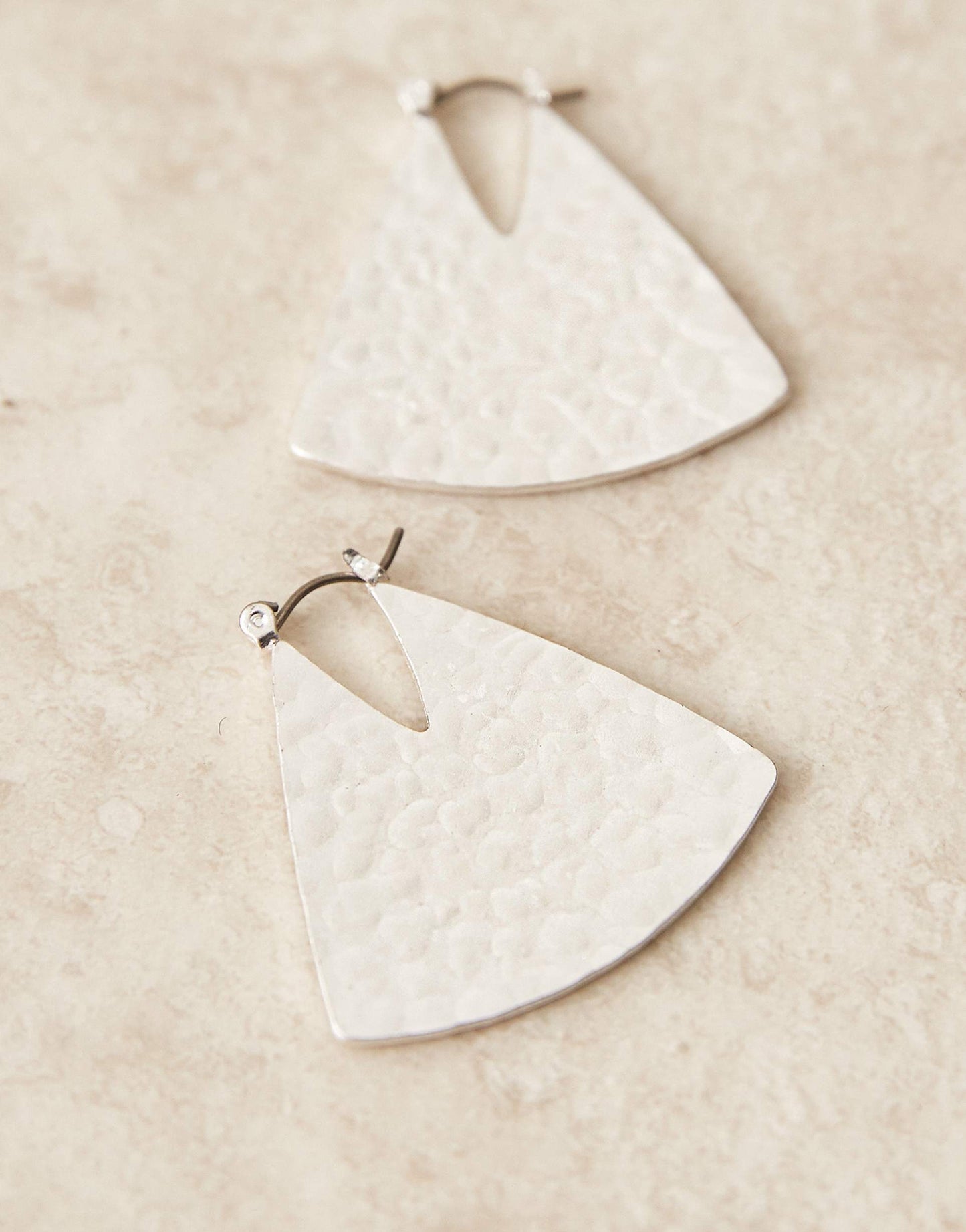 Hoop Earrings With Hammered Squared Detail