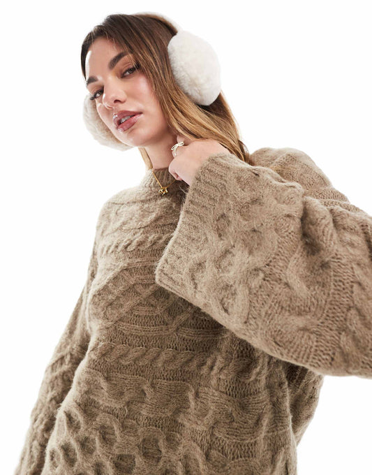 3D Cable Knit Jumper With Wide Cuff