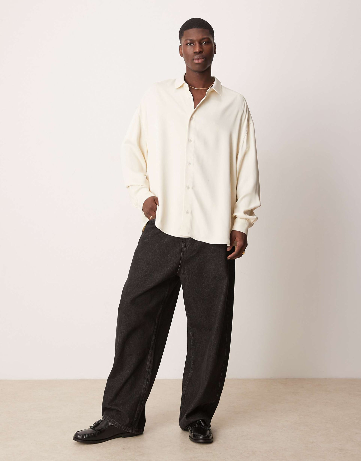 Volume Oversized Satin Shirt