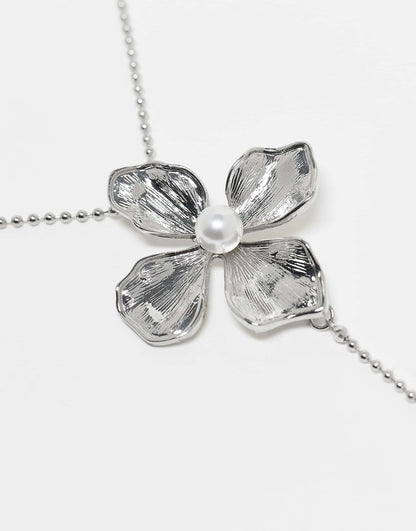 Unisex Drop Pendant Necklace With Flower
