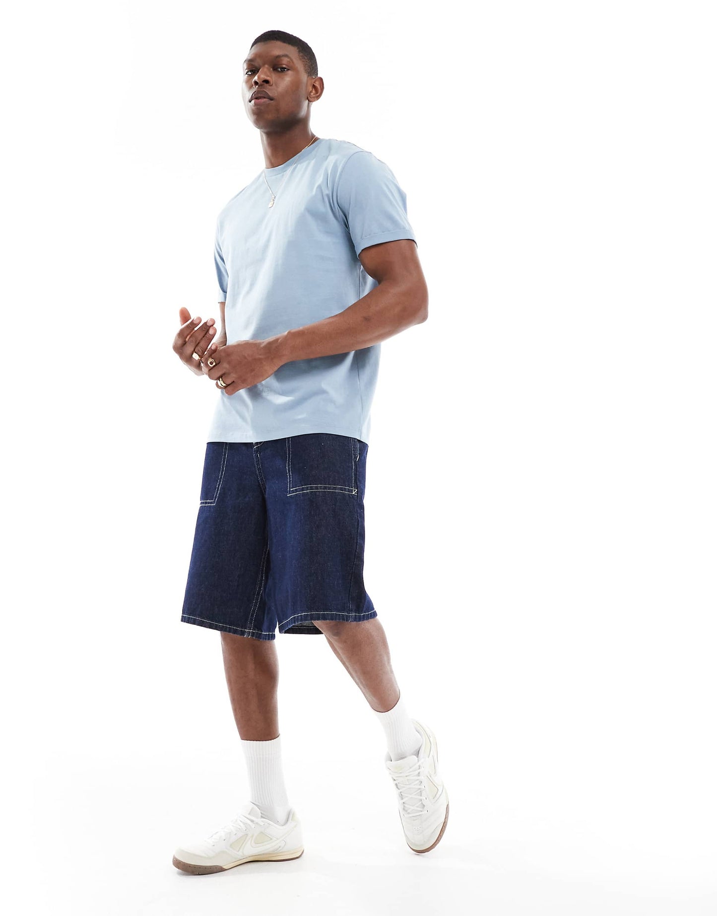 Essential Crew Neck T-Shirt With Roll Sleeve