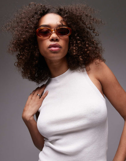High Crew Neck Vest