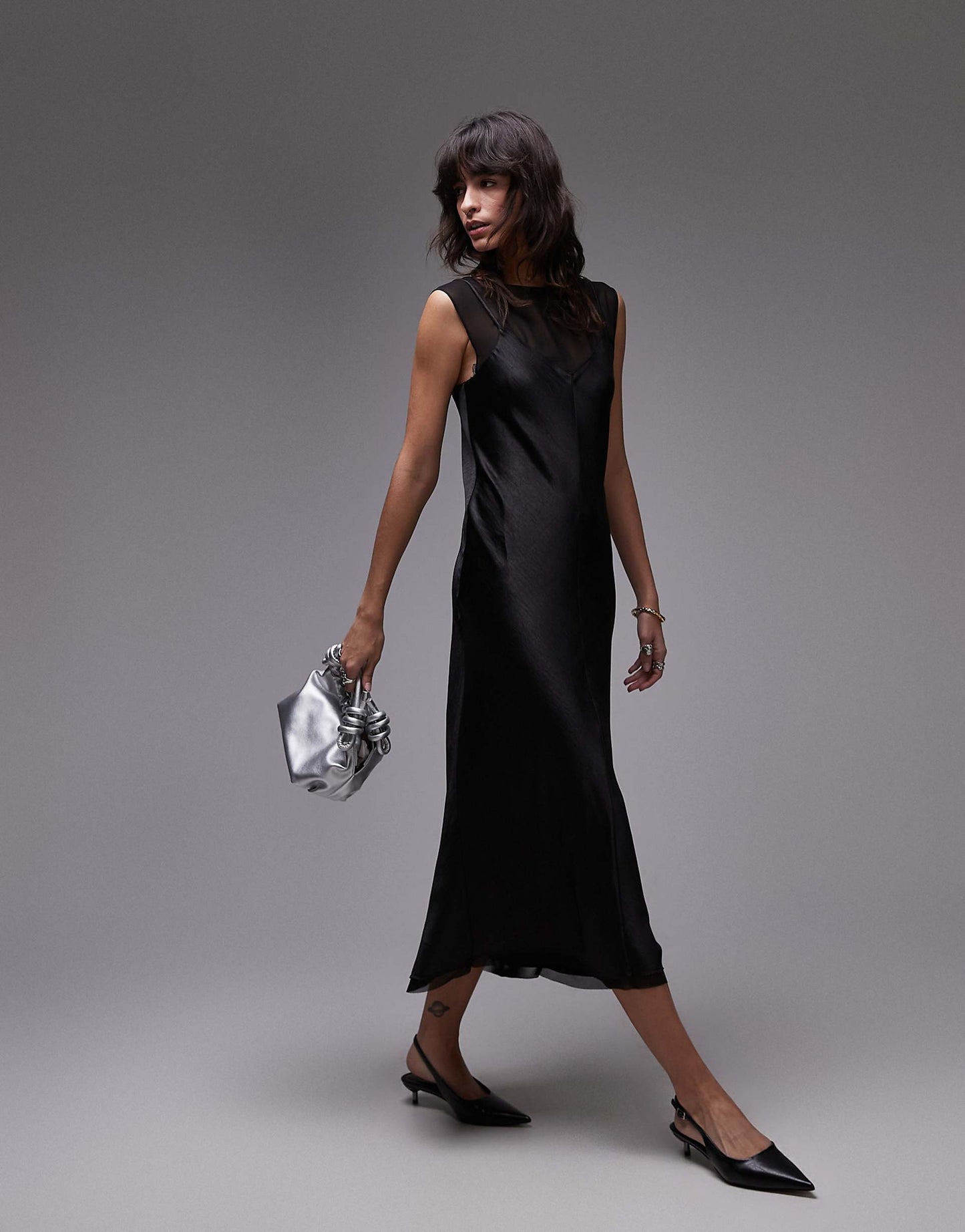 Capsule Layered Chiffon Midi Sleevless Dress
