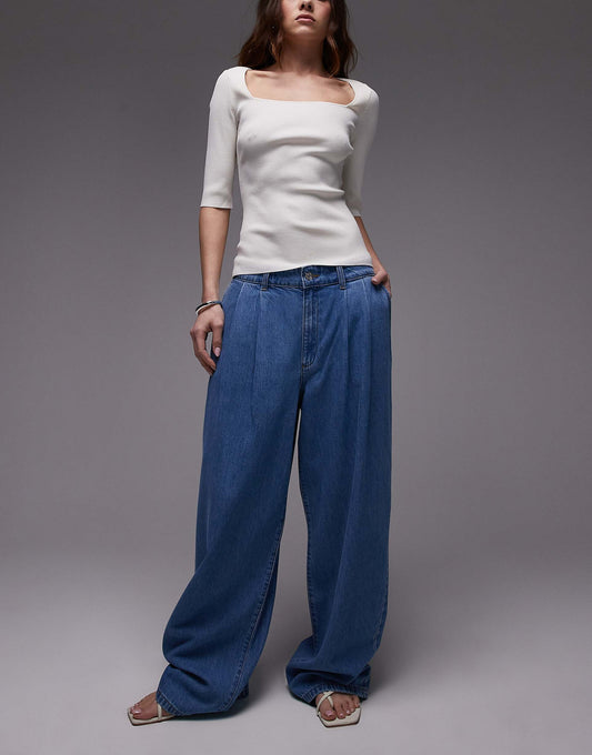 Pleat Front Slouchy Jeans