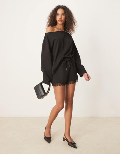 Off Shoulder Heavyweight Oversized T-Shirt